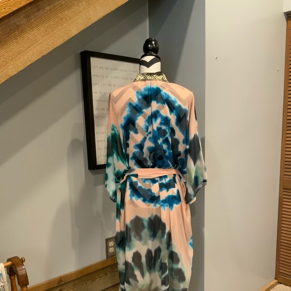 💞 GORGEOUS Long sheer robe! 💞 - Picture 2 of 7